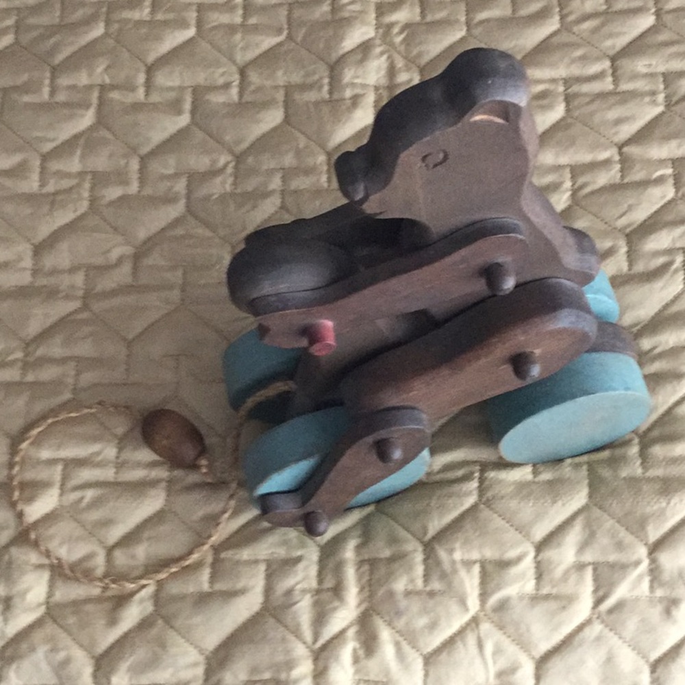 Wooden Teddy Bear on Tricycle w/ Pull Chain
